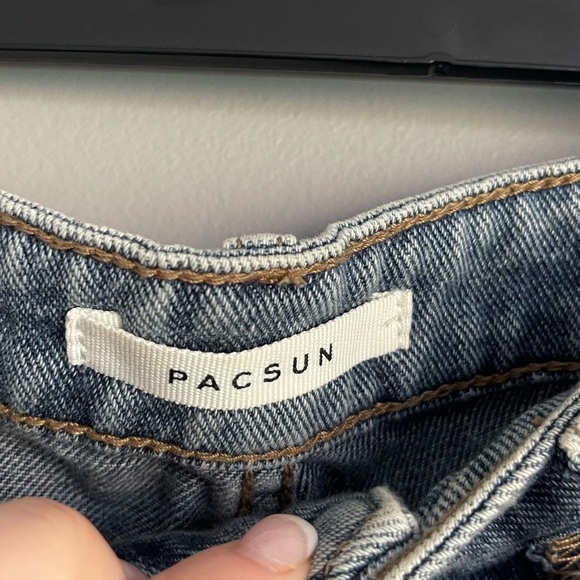 Pacsun Ripped Mom Jeans - Picture 3 of 4